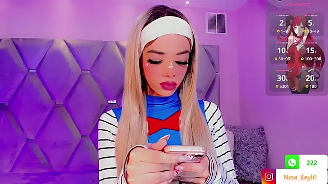 Nina Keyli online show from October 2025 09:01:01 PM