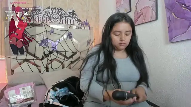 EmilyBrownn  online show from November 2025 06:43:02 PM