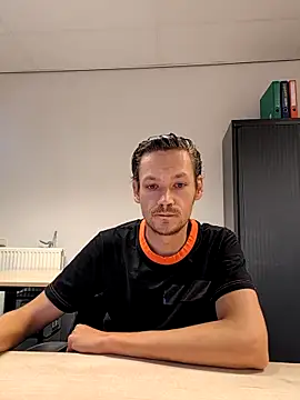 arnoanro online show from June 2026 07:21:02 AM