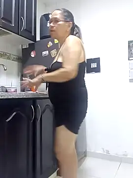 victoria wayne online show from September 2025 10:49:01 AM