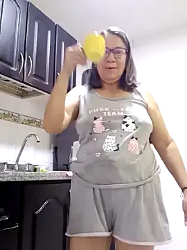 Snapshot of victoria_wayne chatting on December 2025 10:10:02 AM victoria wayne online show from December 2025 10:10:02 AM