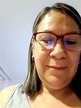 Snapshot of victoria_wayne chatting on December 2025 10:00:02 AM victoria wayne online show from December 2025 10:00:02 AM