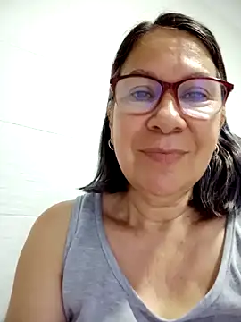 Snapshot of victoria_wayne chatting on April 2026 09:19:02 AM victoria wayne online show from April 2026 09:19:02 AM