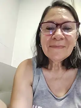 Snapshot of victoria_wayne chatting on June 2026 09:41:02 AM victoria wayne online show from June 2026 09:41:02 AM