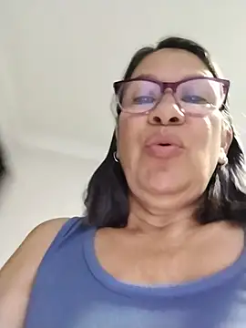 Snapshot of victoria_wayne chatting on June 2026 10:01:01 AM victoria wayne online show from June 2026 10:01:01 AM