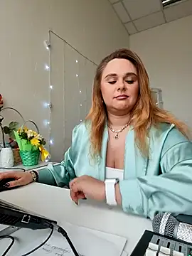 Snapshot of Juicy_PeachLux chatting on September 2025 07:56:02 AM Juicy PeachLux online show from September 2025 07:56:02 AM