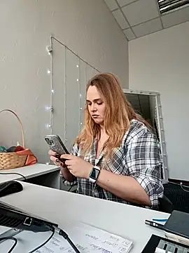 Snapshot of Juicy_PeachLux chatting on October 2025 07:50:02 AM Juicy PeachLux online show from October 2025 07:50:02 AM