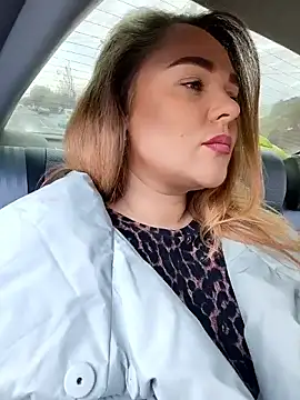 Snapshot of Juicy_PeachLux chatting on October 2025 08:37:01 AM Juicy PeachLux online show from October 2025 08:37:01 AM