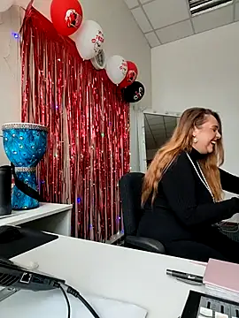 Juicy PeachLux online show from March 2026 06:08:01 AM