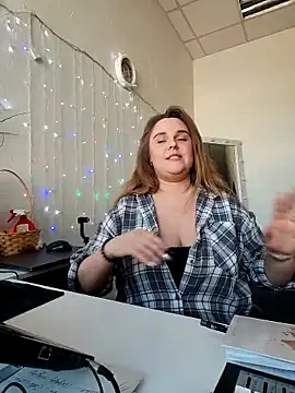 Juicy PeachLux online show from April 2026 10:41:02 AM