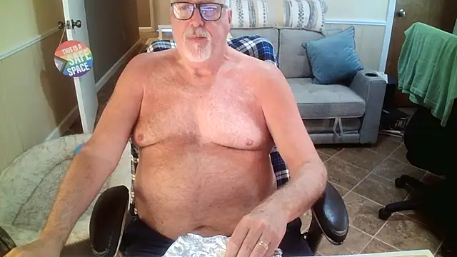 superbearboss online show from June 2026 04:23:01 PM