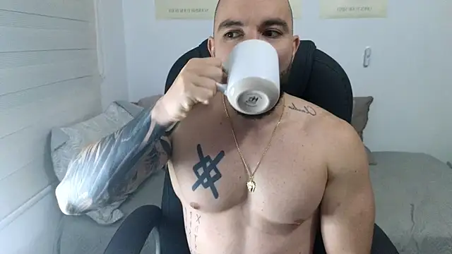 Isaac Carter online show from October 2025 11:00:02 AM