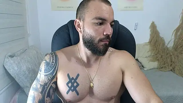 Isaac Carter online show from December 2025 11:08:01 AM