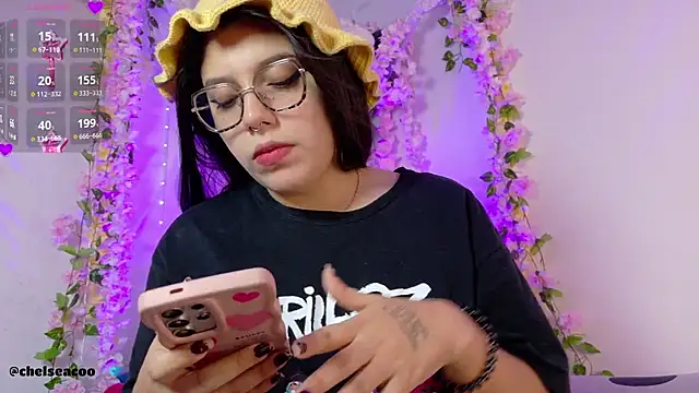 Snapshot of chelsea__coo chatting on September 2025 11:31:02 PM chelsea coo online show from September 2025 11:31:02 PM