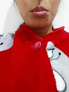 Snapshot of saraaxx1 chatting on November 2025 08:28:01 AM saraaxx1 online show from November 2025 08:28:01 AM