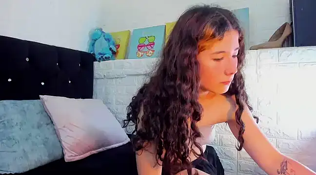 Aurorafish online show from March 2025 03:22:02 AM