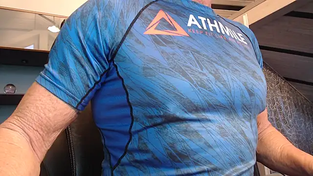 Snapshot of munichrubber chatting on December 2025 06:53:01 AM munichrubber online show from December 2025 06:53:01 AM