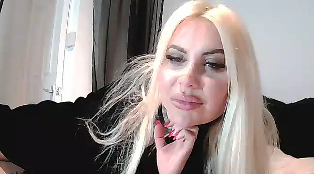 Chloe-Savage online show from March 2025 12:05:01 AM