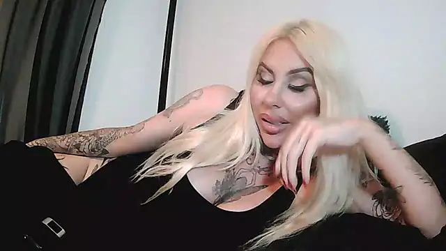 Chloe-Savage online show from March 2025 12:04:02 AM