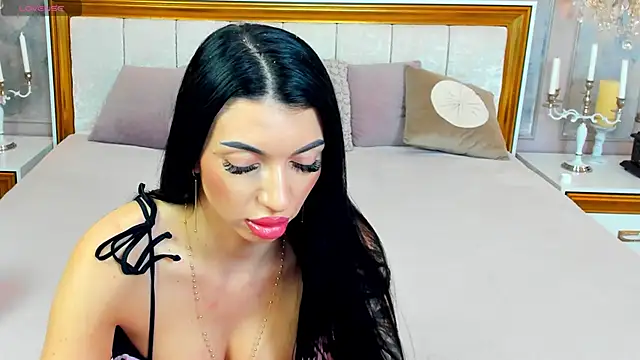 Snapshot of MightyMiss chatting on March 2025 06:46:02 AM MightyMiss online show from March 2025 06:46:02 AM