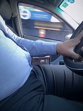 Snapshot of dam-her-boy chatting on October 2025 02:20:01 AM dam-her-boy online show from October 2025 02:20:01 AM