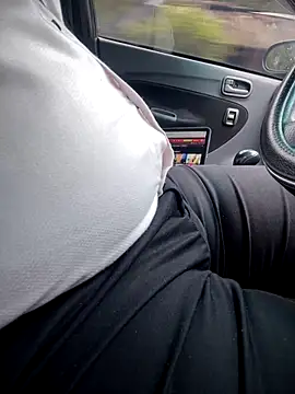 Snapshot of dam-her-boy chatting on October 2025 02:45:02 AM dam-her-boy online show from October 2025 02:45:02 AM