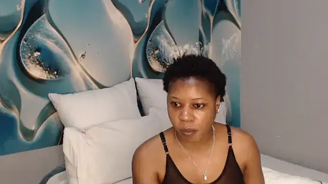 Snapshot of MystiqueTeee chatting on October 2025 02:26:01 PM MystiqueTeee online show from October 2025 02:26:01 PM