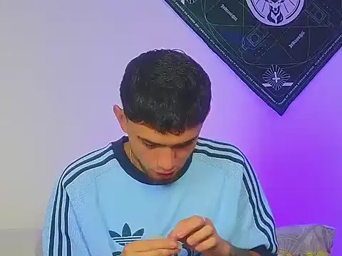 samevansx  online show from September 2025 01:43:02 PM