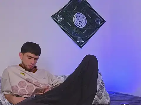 samevansx  online show from September 2025 01:56:01 PM