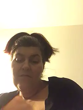 Curvy-Essex-Milf online show from March 2025 03:54:02 AM