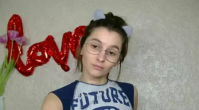 luna Gharming online show from March 2025 09:10:02 AM