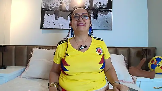 AlessandraLeroy online show from June 2026 12:07:02 PM