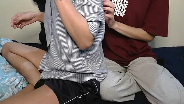 NaughtyThrouple007 online show from November 2025 07:03:02 AM