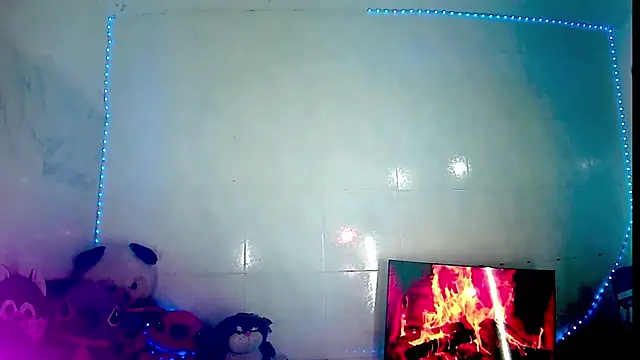 KimberlyXtreme online show from December 2025 01:29:01 PM