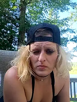 Snapshot of KITTYBOOBOOFUXX chatting on July 2026 09:39:01 PM KITTYBOOBOOFUXX online show from July 2026 09:39:01 PM