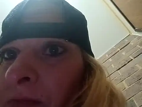 Snapshot of KITTYBOOBOOFUXX chatting on July 2026 10:50:02 AM KITTYBOOBOOFUXX online show from July 2026 10:50:02 AM