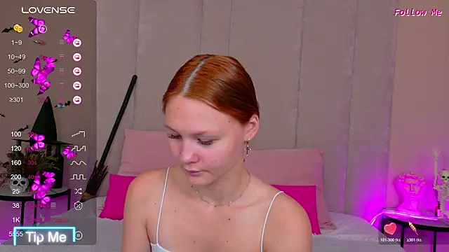 AmeliRoyse online show from November 2025 05:04:01 PM