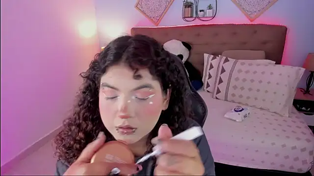 Snapshot of _Lilly_miller chatting on November 2025 08:29:01 PM Lilly miller online show from November 2025 08:29:01 PM