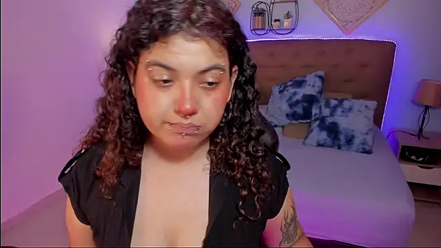 Snapshot of _Lilly_miller chatting on November 2025 06:51:01 PM Lilly miller online show from November 2025 06:51:01 PM