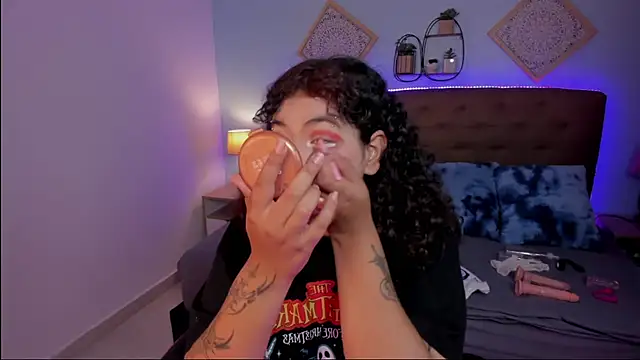 Snapshot of _Lilly_miller chatting on November 2025 08:30:01 PM Lilly miller online show from November 2025 08:30:01 PM