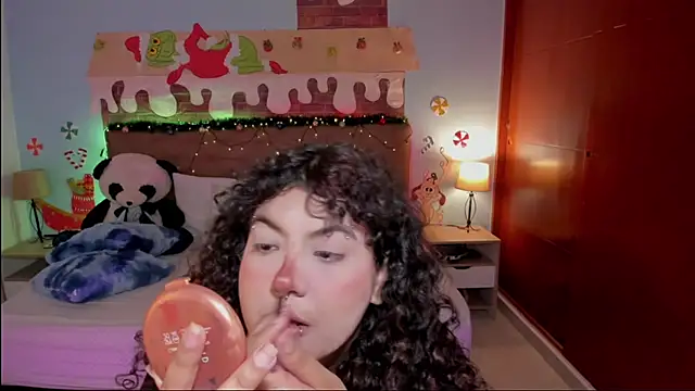 Snapshot of _Lilly_miller chatting on December 2025 07:33:02 PM Lilly miller online show from December 2025 07:33:02 PM