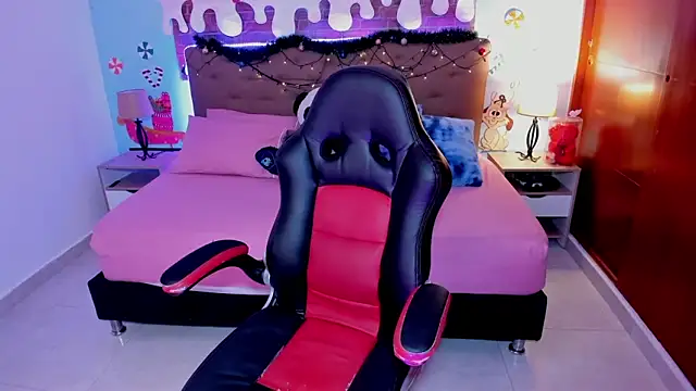 Snapshot of _Lilly_miller chatting on December 2025 06:59:01 PM Lilly miller online show from December 2025 06:59:01 PM