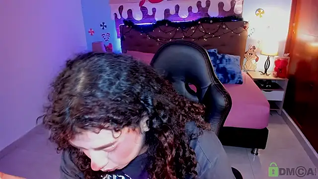 Snapshot of _Lilly_miller chatting on December 2025 07:54:02 PM Lilly miller online show from December 2025 07:54:02 PM