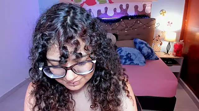  Lilly miller online show from December 2025 07:00:01 PM