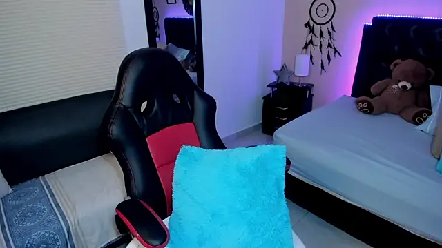  Lilly miller online show from March 2026 07:19:01 PM