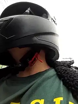 Snapshot of Luna-nevada chatting on September 2025 01:57:02 PM Luna-nevada online show from September 2025 01:57:02 PM