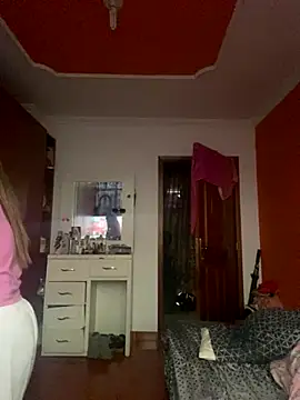 Snapshot of Luna-nevada chatting on November 2025 12:05:02 PM Luna-nevada online show from November 2025 12:05:02 PM