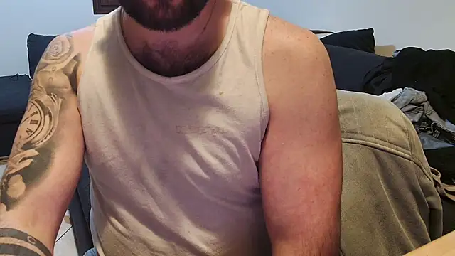 maialinofriuli online show from February 2026 02:39:02 AM