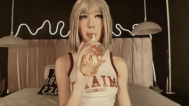 Zhally Dee online show from January 2026 07:59:01 PM