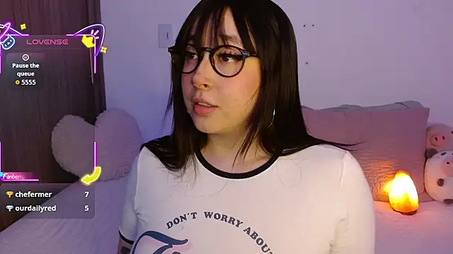 Oliviargf online show from September 2025 12:22:02 AM